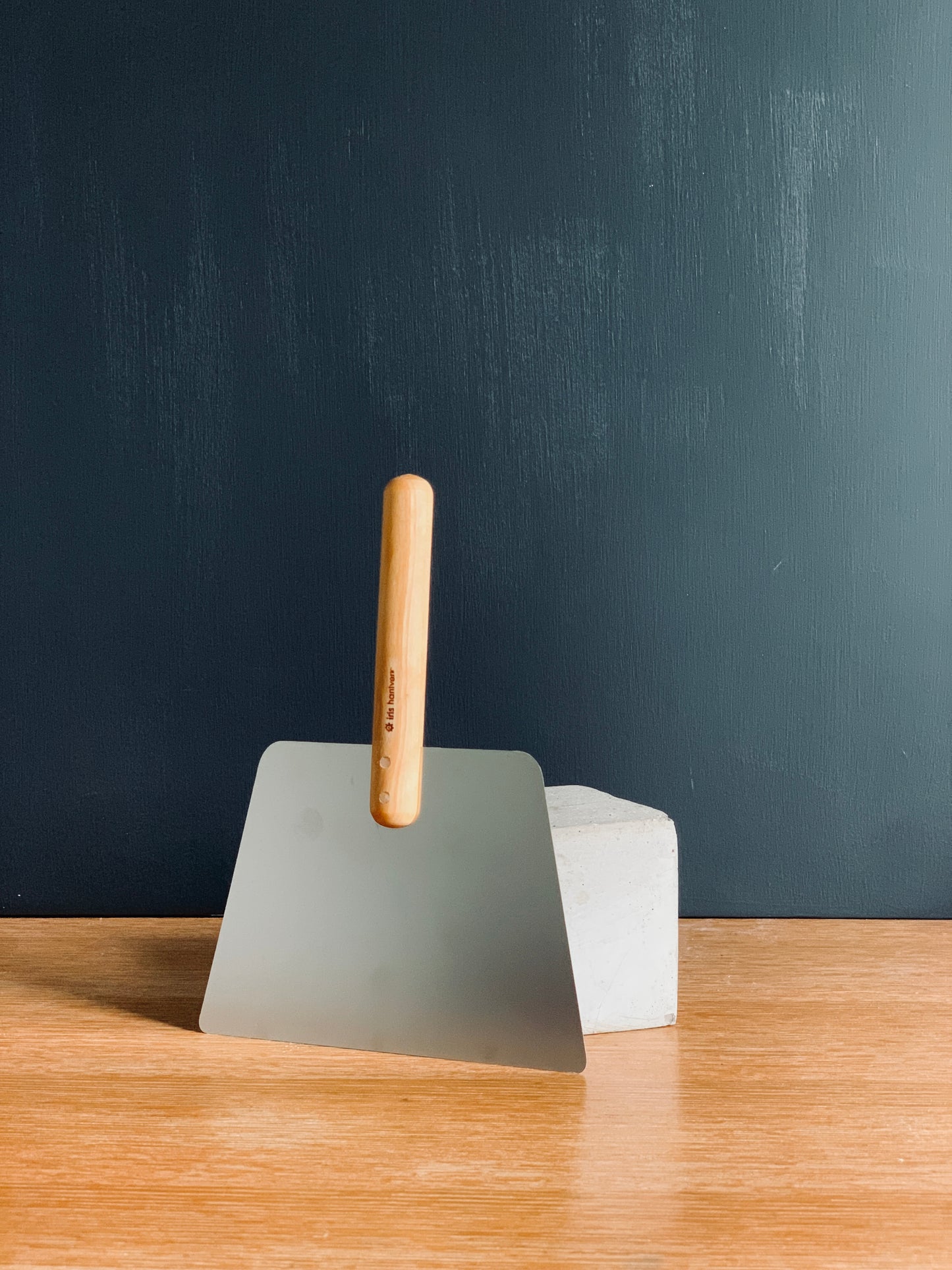 Iris Hantverk Dough Scraper