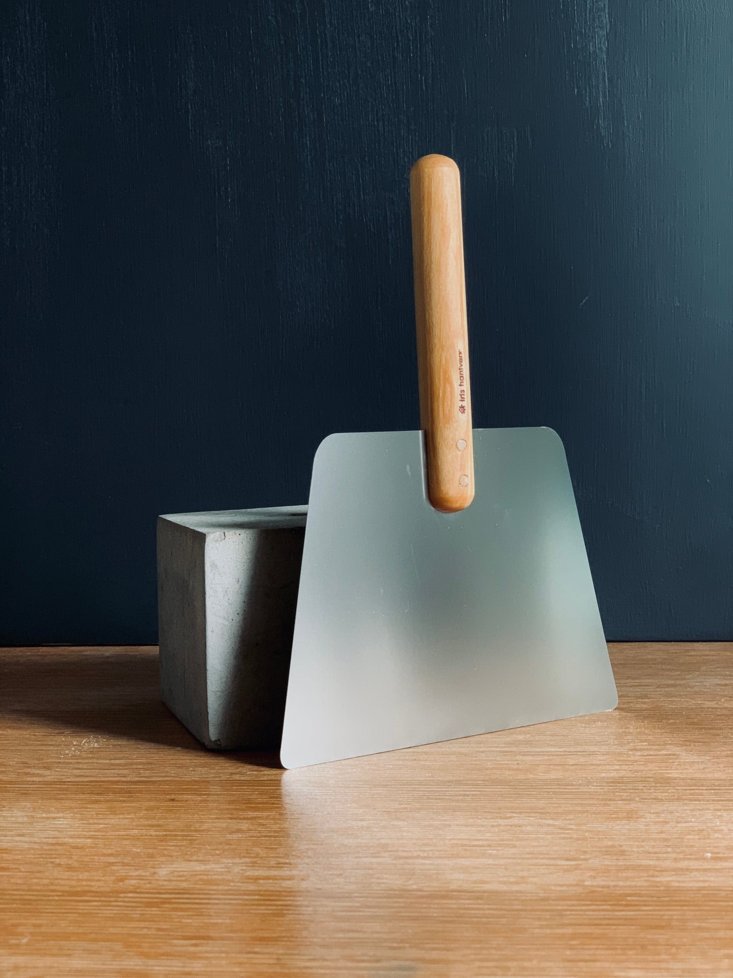 Iris Hantverk Dough Scraper