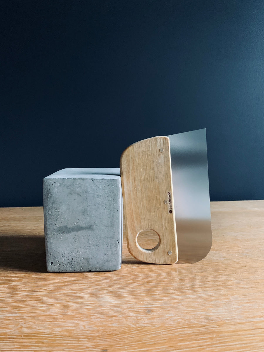 Iris Hantverk Dough Scraper